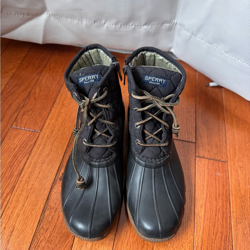 Sperry Black Quilted Duck Boots with Patterned Lining